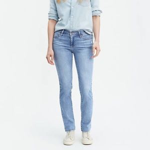 LEVI STRATUS SKINNY JEANS